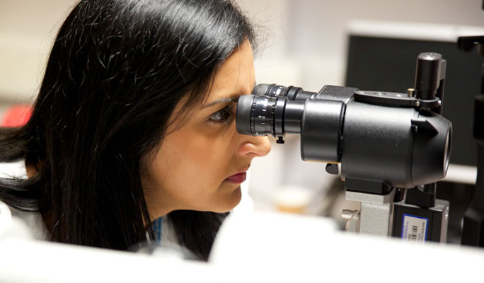 am i suitable for laser eye surgery?